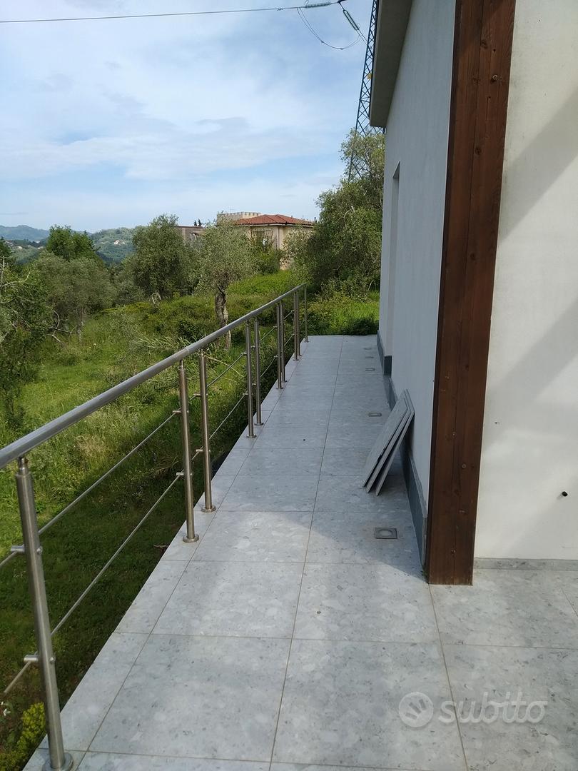 casetta abitabile 70 mq su 10000 mq - Vista 3