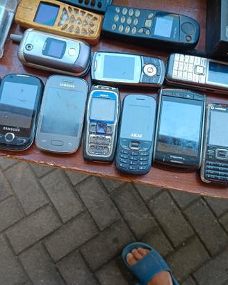 Telefonia cellulari vari anni 90/2000
