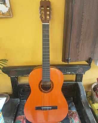 Chitarra classica TAMAKI CONSEGNA A MANO 