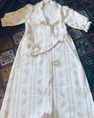 Romantico completo vestaglia e camicia da notte