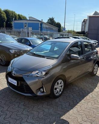 TOYOTA Yaris 1.5 Hybrid 5 porte Business