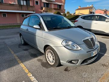 Lancia Ypsilon 1.4 GPL 2009
