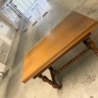 Scrivania vtg legno massello e piano vetro