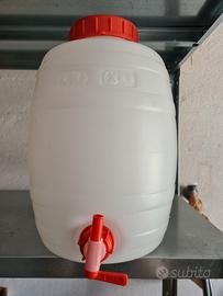 fustino con rubinetto