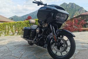 HARLEY DAVIDSON ROAD GLIDE 114 2022 TOTAL BLACK