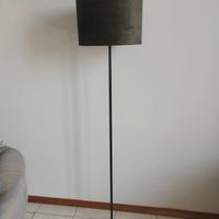 Lampada da terra per il soggiorno