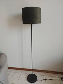 Lampada da terra per il soggiorno