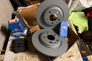 Dischi e pastiglie posteriori audi A4