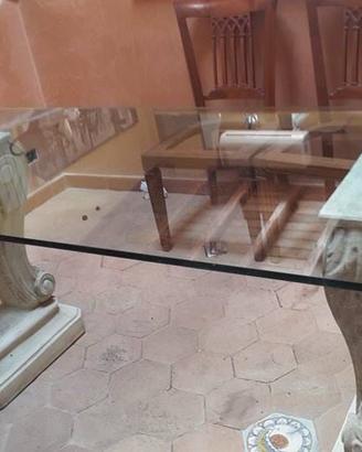 Tavolo con piano cristallo