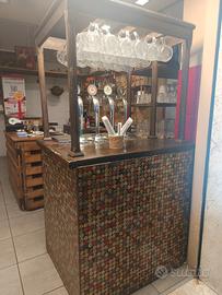 tavoli, sedie,bar, spillatore, pub