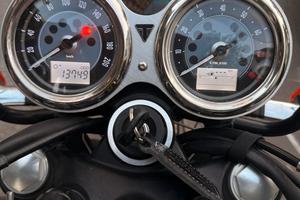 TRIUMPH BONNEVILLE1200 T120MY2023