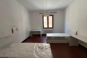 Appartamento di 100 m² con 4 locali a Bologna