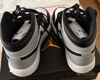 Scarpe da donna AIR JORDAN 1 MID (gs) nike Biancon