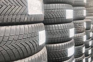 GOMME 195/55/16-205/55/16-225/45/17-215/60/17