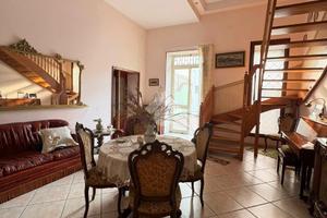 CASA SEMINDIPENDENTE A AFRAGOLA