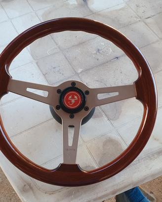Volante Abarth Fiat 124 Sport Spider