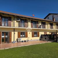 CASA SEMINDIPENDENTE A POIRINO