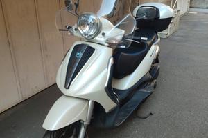 Beverly 300 Tourer Piaggio