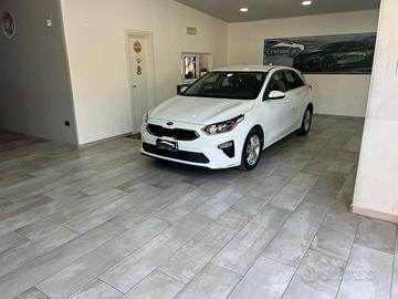 Kia Ceed 1.6 CRDi 115 CV DCT 5p. Business Class