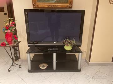 Tavolino in vetro + tv