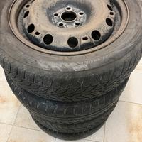 Gomme invernali con cerchi