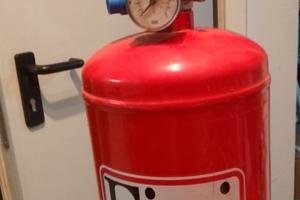 Bombola di aria compressa. 6 L. Nuova. 