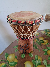 Tamburo "Djembe" etnico africano