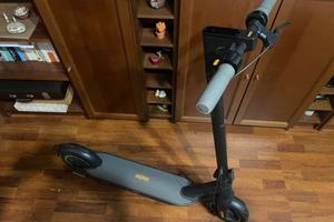 Monopattino Elettrico Ninebot by segway