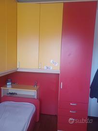 Cameretta ad angolo completa