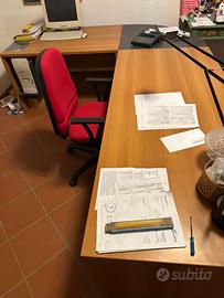 Scrivania ufficio