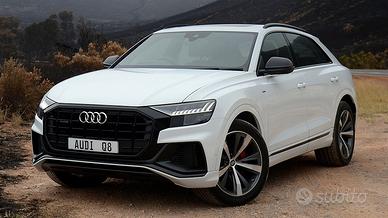 Audi Q8 Sline in ricambio