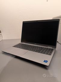 Dell Latitude 5530 i7 1255U 16 GB RAM 500 GB SSD