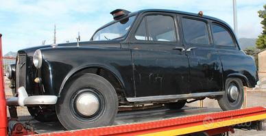 2 Taxi inglesi FX4 D 1962
