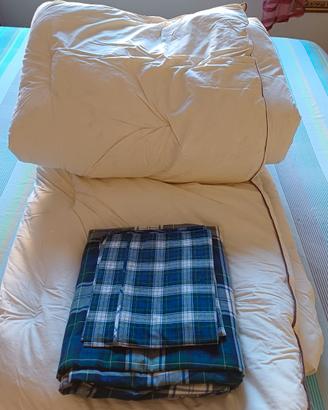 Piumone matrimoniale in piume d'oca