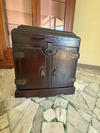 Baule in legno-scrigno