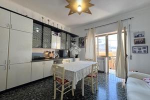 3 LOCALI A BARI