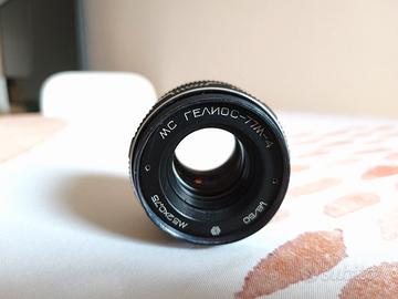 MC Helios 77M-4 50mm f/1.8 (Attacco M42)