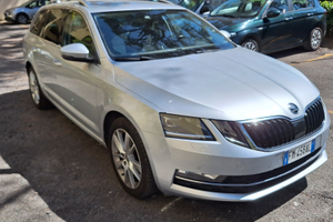 Skoda octavia metano station wagon