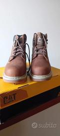 scarpe Caterpillar mai indossate