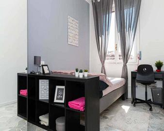 Stanza in appartamento di 69 m² a Milano