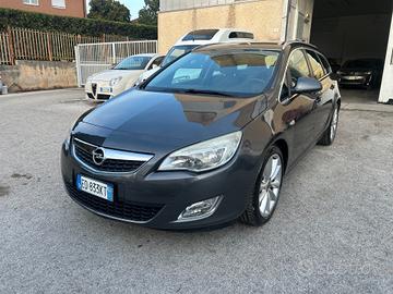 Opel Astra 1.7 CDTI 110CV Sports Tourer Cosmo