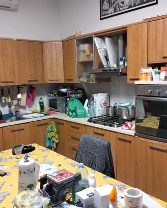 cucina completa da ristrutturare 