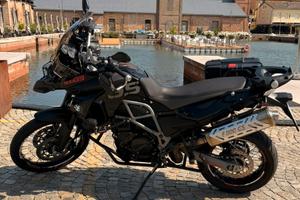 GS800
