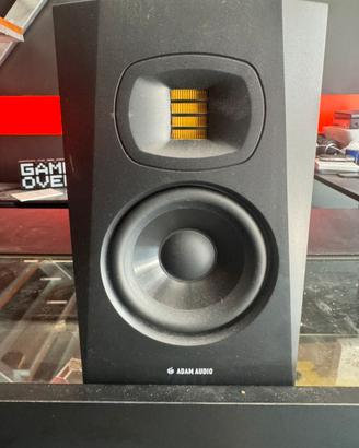 Monitor Adam  T5V