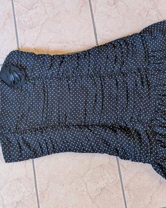 Abito elegante nero con pois/cuori bianchi e fiore