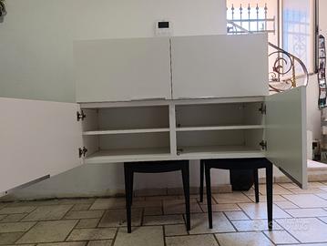 composizione mobili Ikea besta 