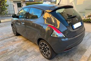 Lancia Y - Ypsilon  1.2 silver ecochic GPL