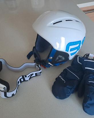 casco, muffole e occhiali sci