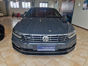 Volkswagen Passat Business 2.0 TDI Executive BlueM