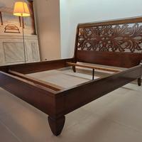 Letto in legno con testata traforata modello Arte 